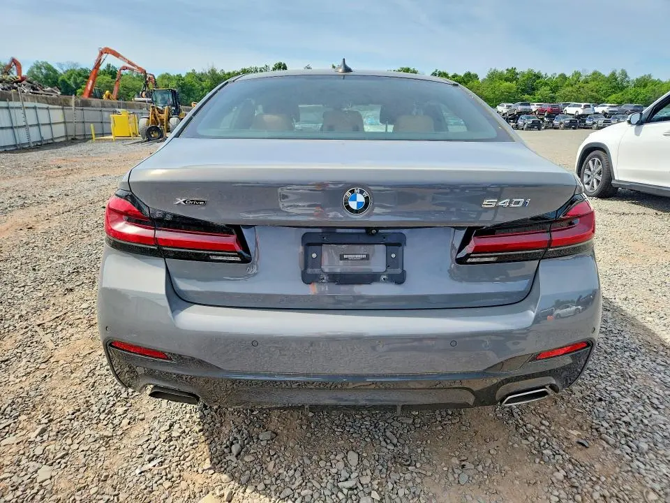 2021 BMW 540 XI  