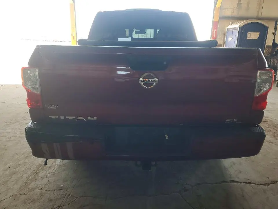 2018 NISSAN TITAN SL  