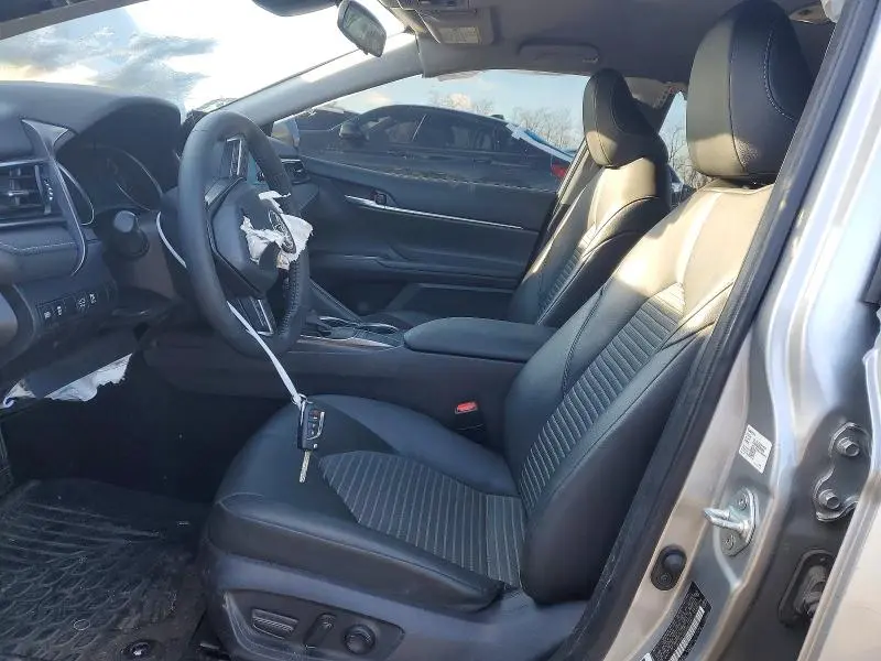 2024 TOYOTA CAMRY   