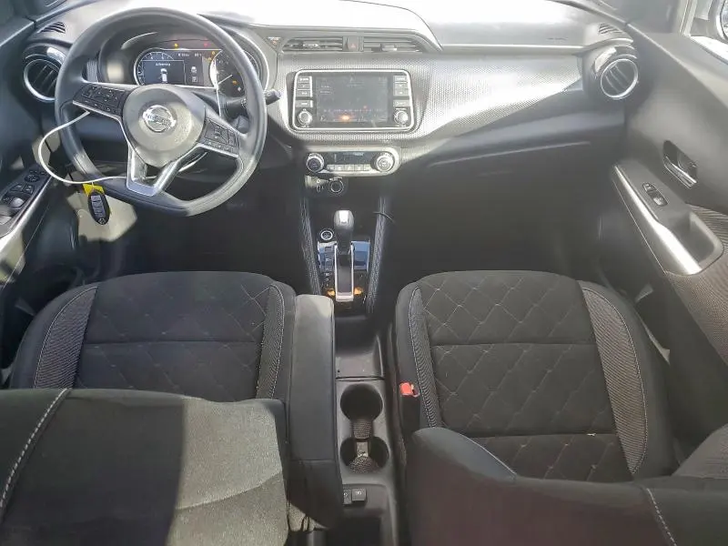 2019 NISSAN KICKS S  