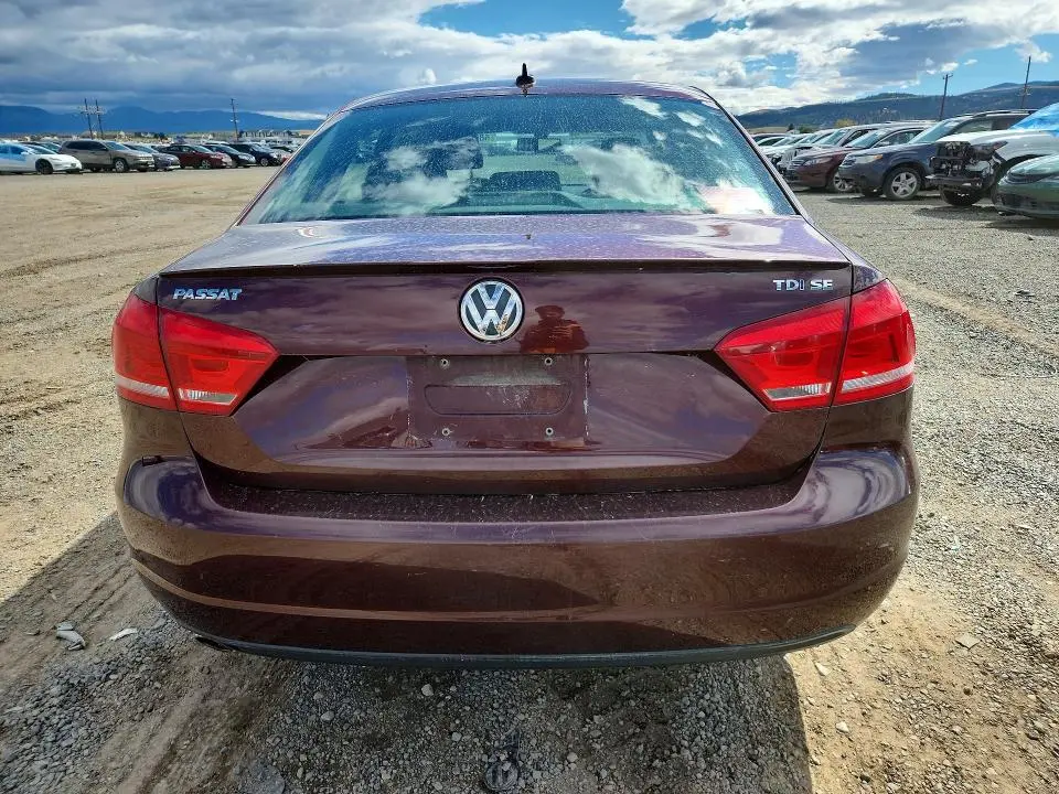 2012 VOLKSWAGEN PASSAT SE  