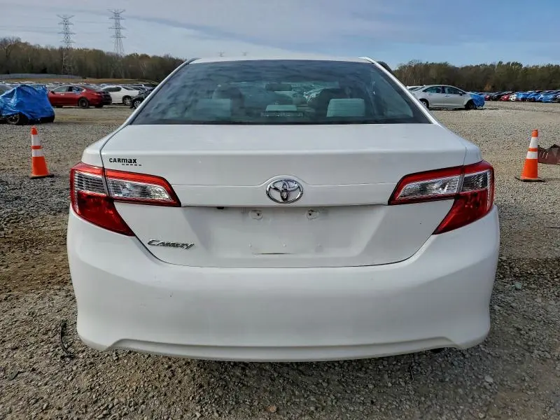 2014 TOYOTA CAMRY L  