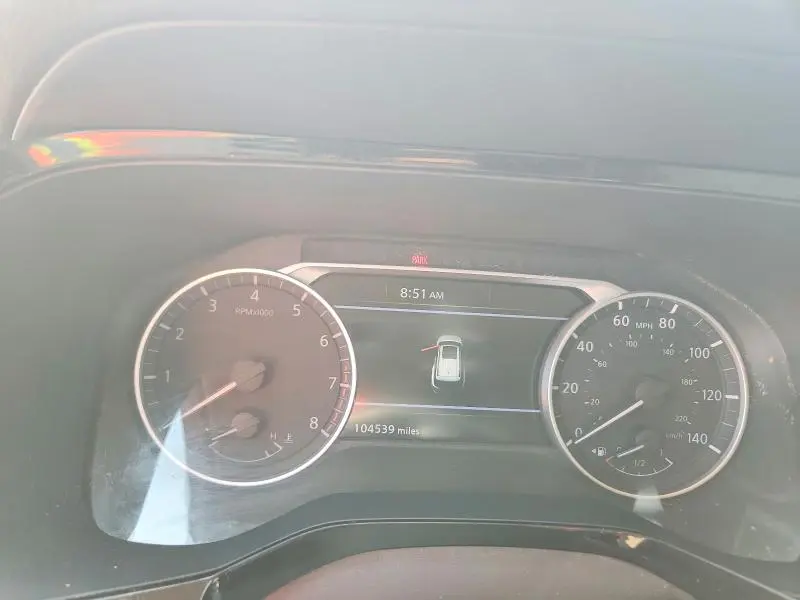 2022 NISSAN PATHFINDER SV  