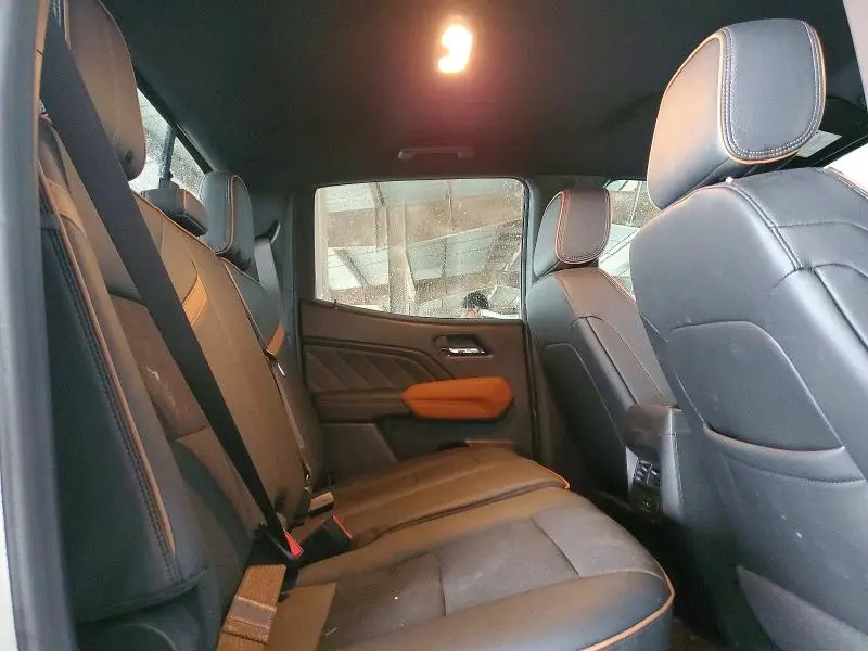 2025 GMC CANYON AT4  
