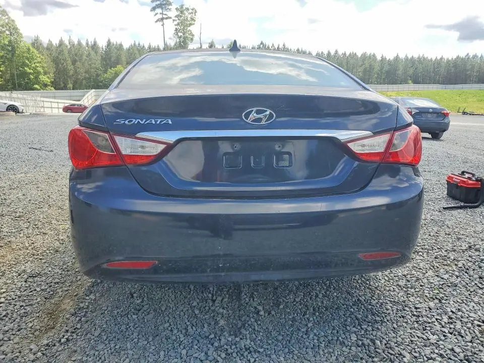 2011 HYUNDAI SONATA GLS  