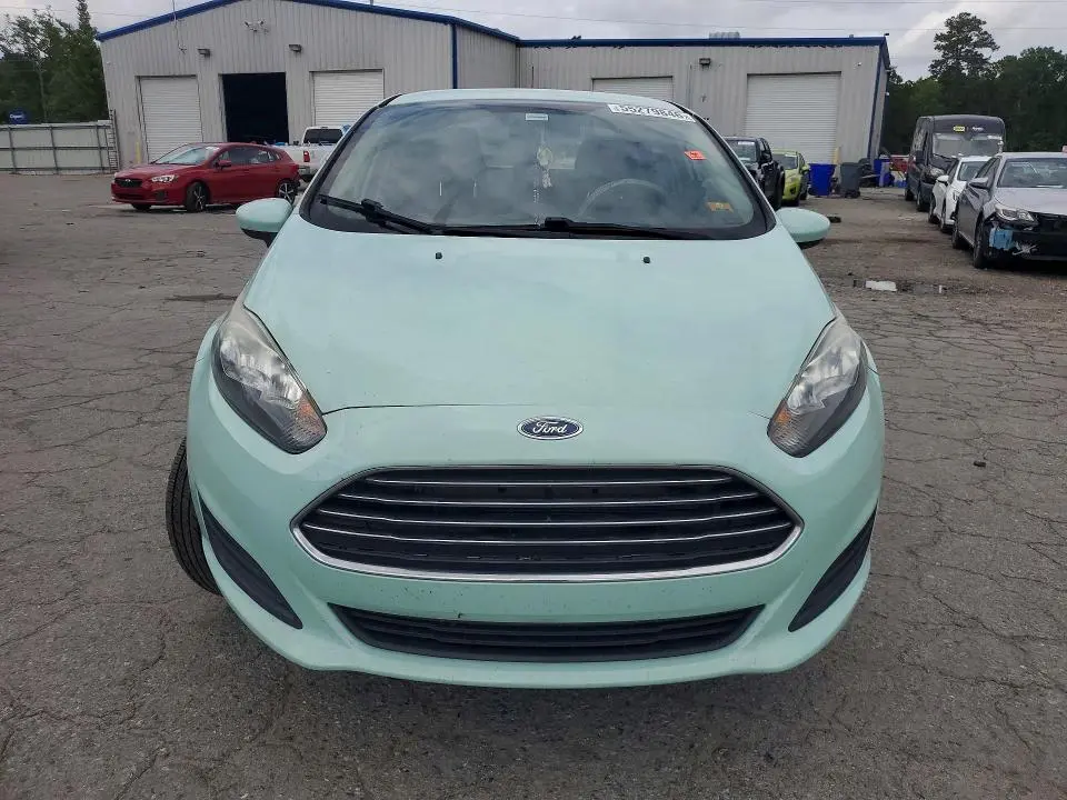 2017 FORD FIESTA SE  