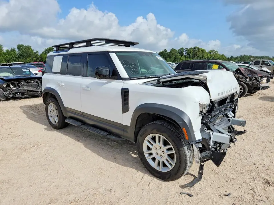 2025 LAND ROVER DEFENDER 110 S  