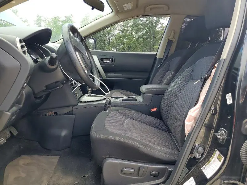 2012 NISSAN ROGUE S  