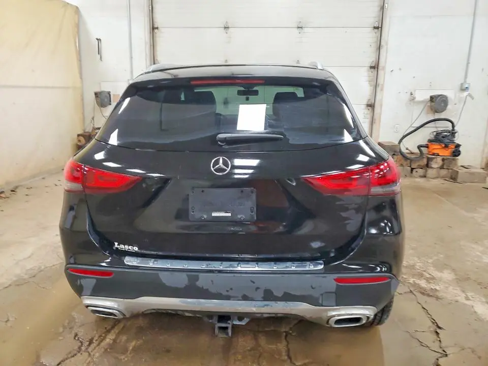 2021 MERCEDES-BENZ GLA 250 4MATIC  