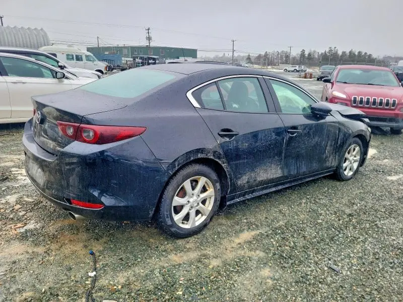 2023 MAZDA 3 SELECT  