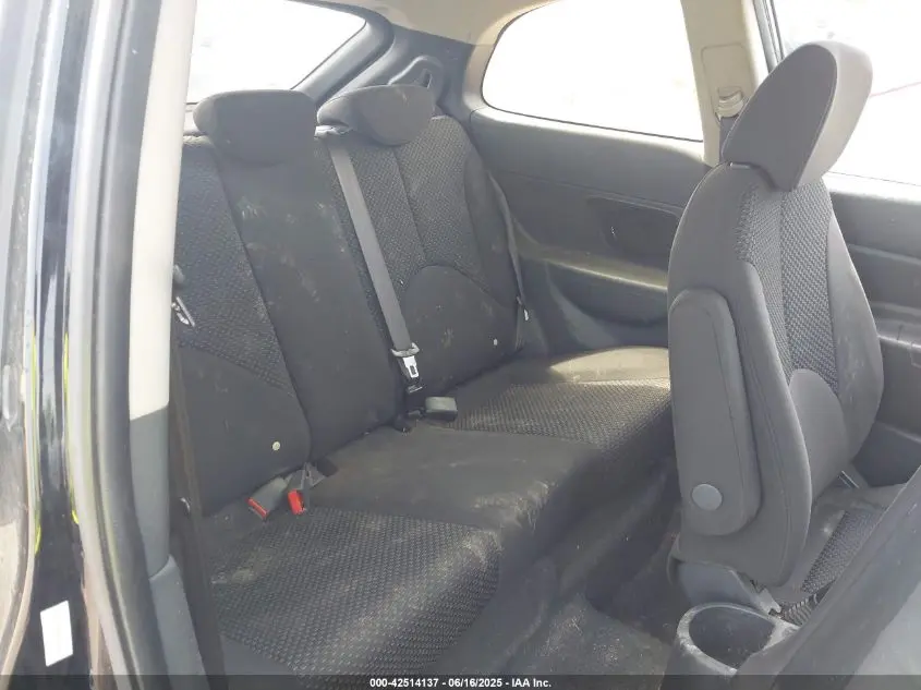 2010 HYUNDAI ACCENT GS