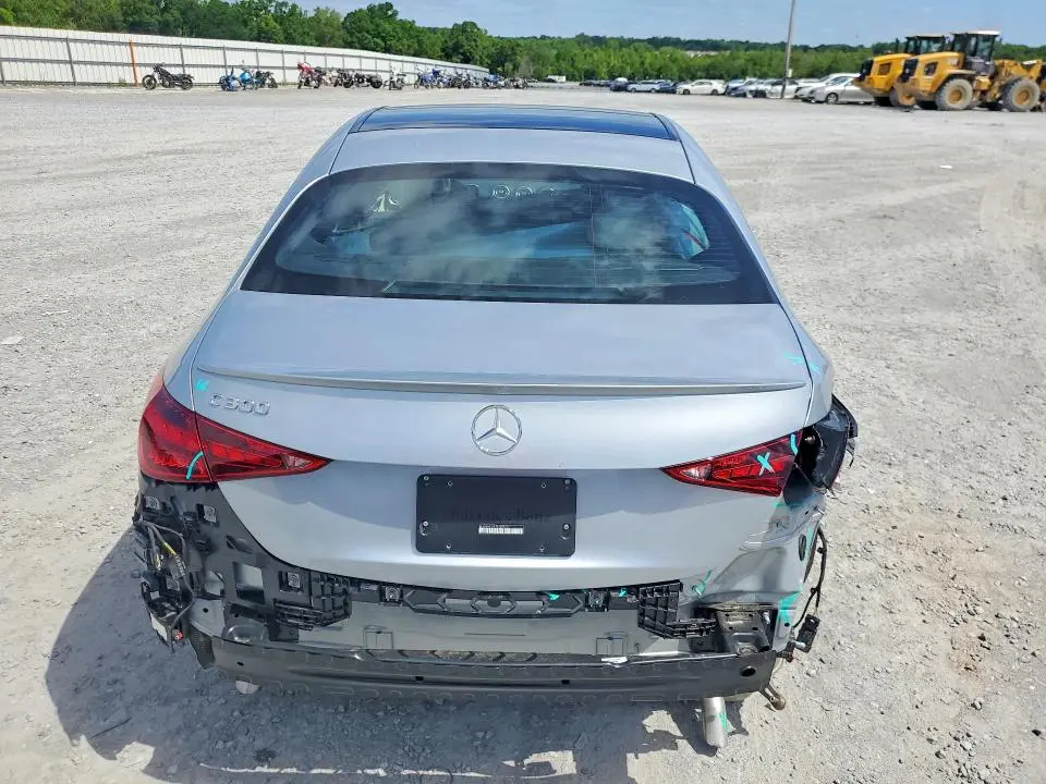 2026 MERCEDES-BENZ C 300  