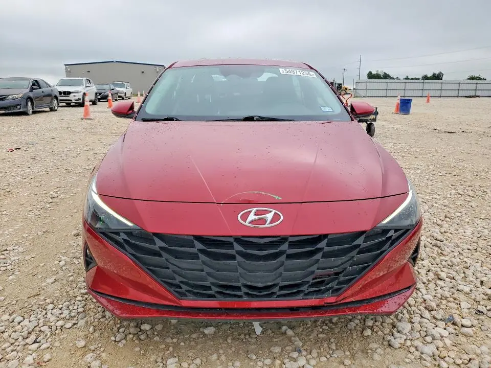 2021 HYUNDAI ELANTRA SEL  