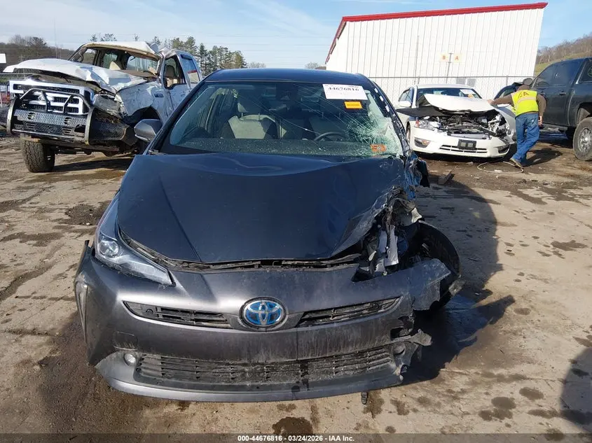 2022 TOYOTA PRIUS LE AWD-E