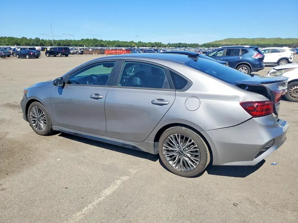 2024 KIA FORTE GT LINE  