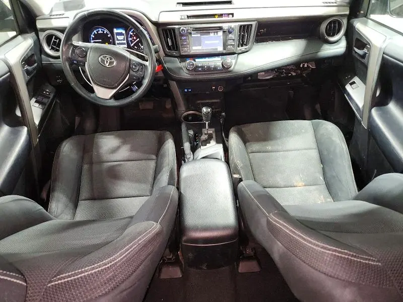2018 TOYOTA RAV4 XLE  