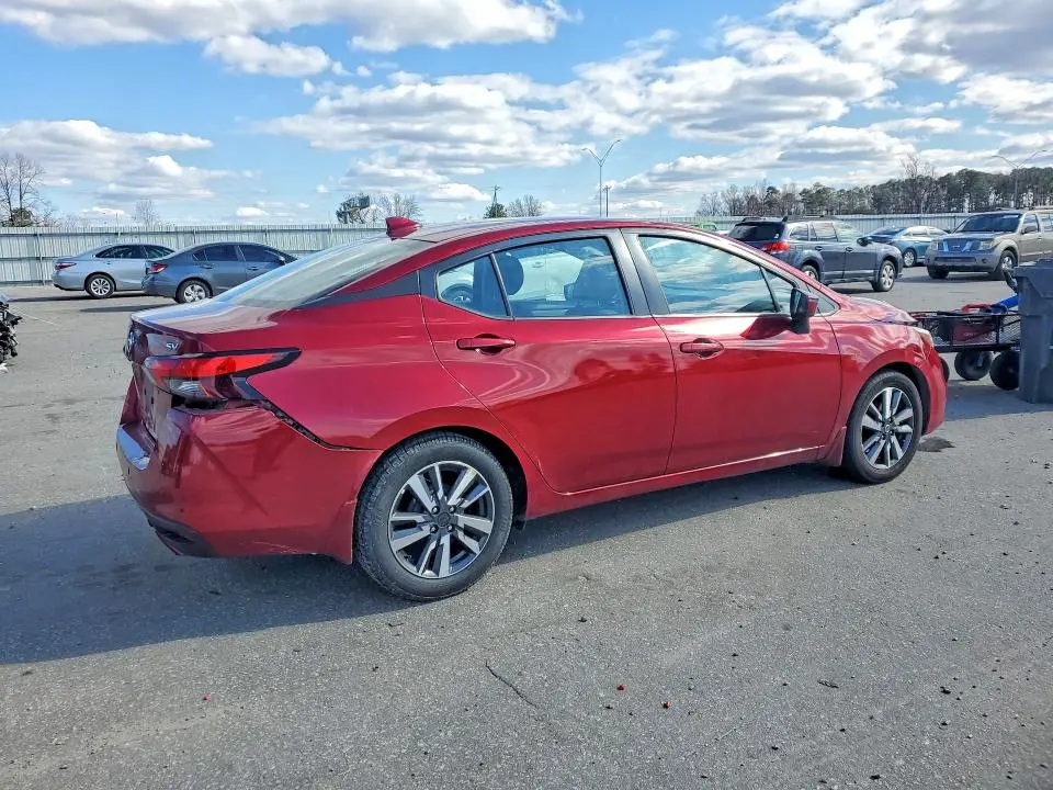 2020 NISSAN VERSA SV  