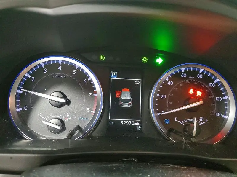 2019 TOYOTA HIGHLANDER XLE  