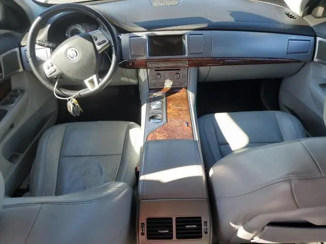 2010 JAGUAR XF PREMIUM  