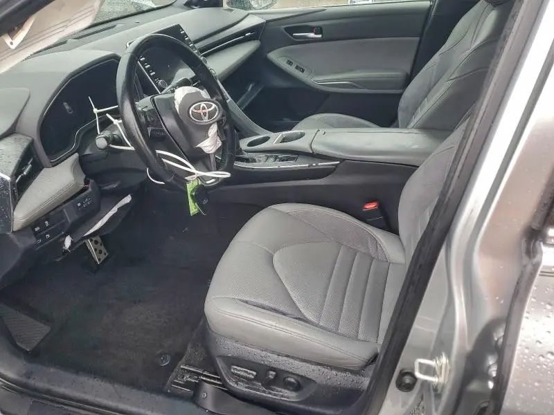 2019 TOYOTA AVALON XLE  