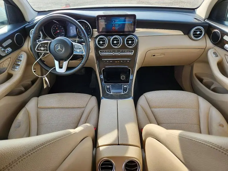 2020 MERCEDES-BENZ GLC 300  