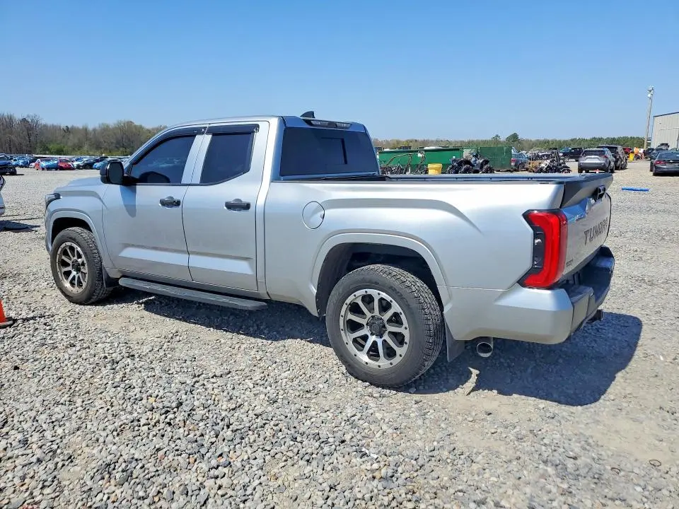 2023 TOYOTA TUNDRA SR  