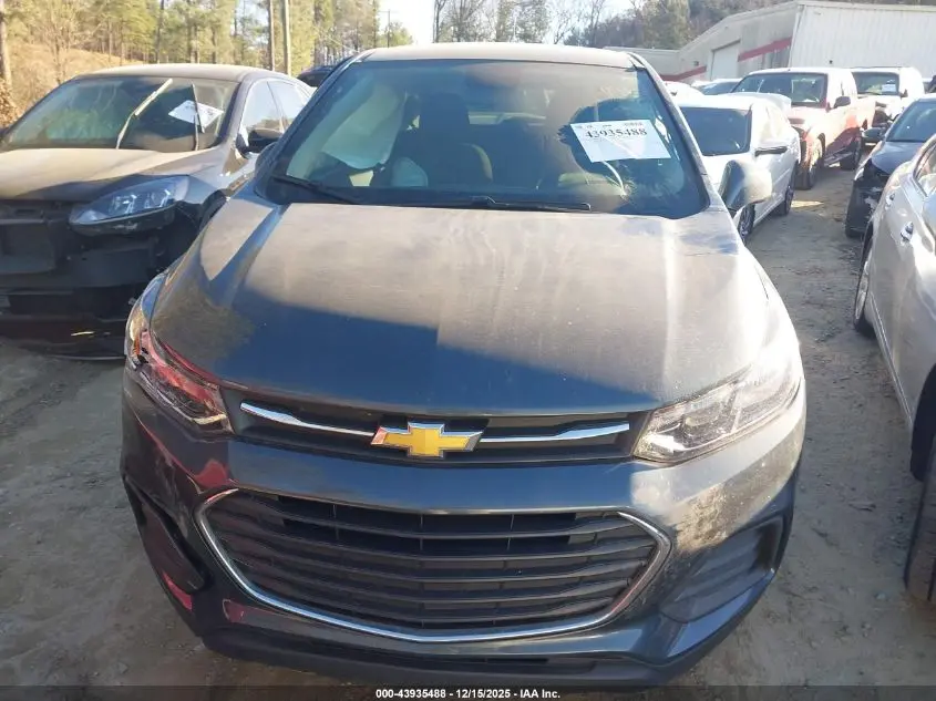 2022 CHEVROLET TRAX AWD LS