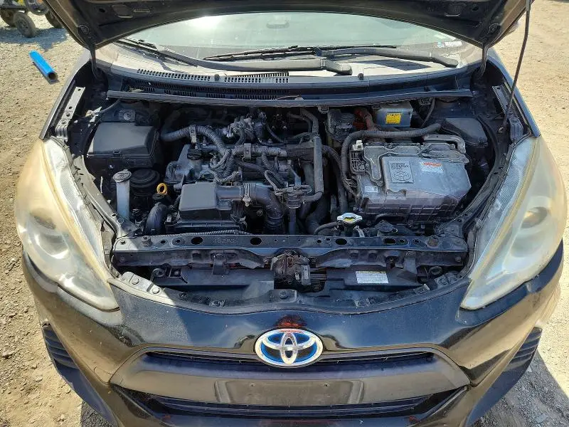 2016 TOYOTA PRIUS C ONE  