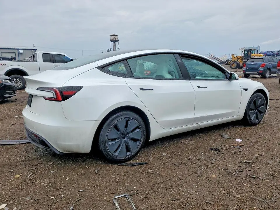 2026 TESLA MODEL 3   