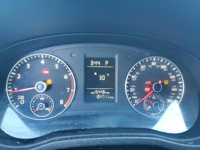 2012 VOLKSWAGEN PASSAT S  