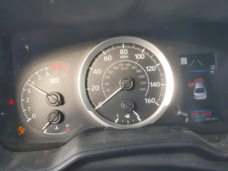 2021 TOYOTA COROLLA LE  