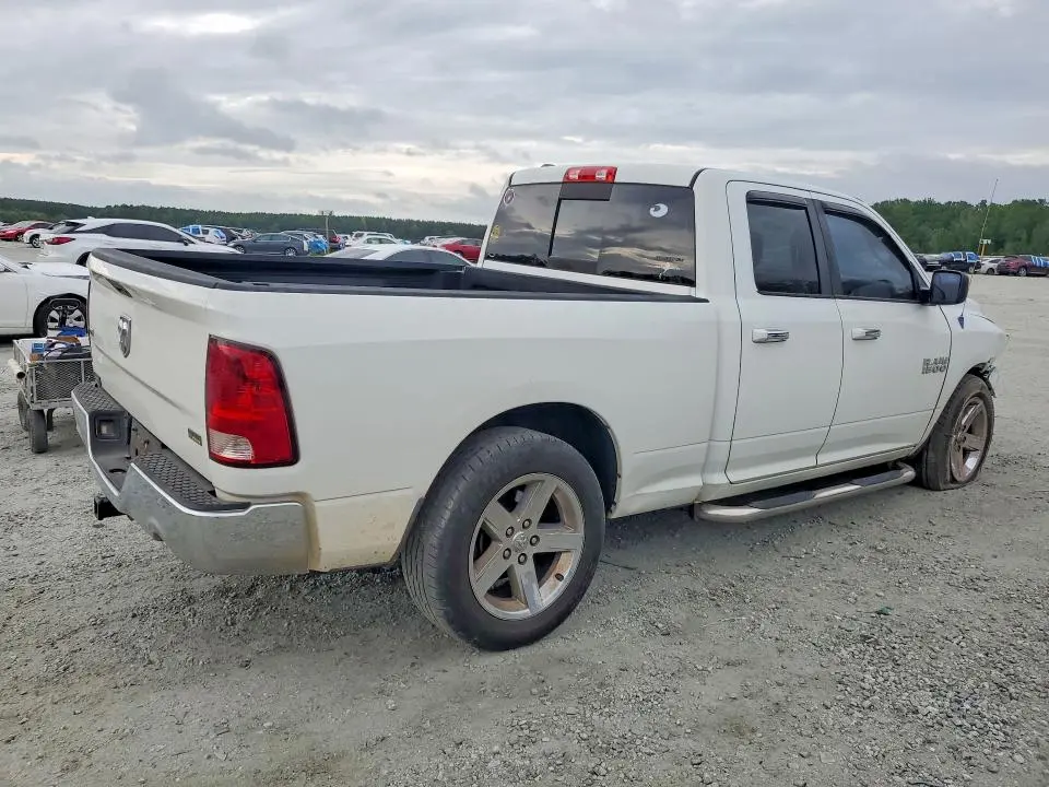 2013 RAM 1500 SLT  