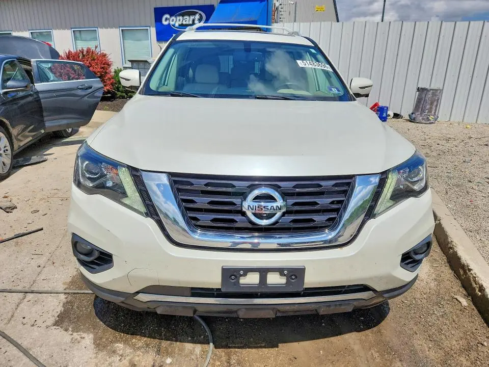 2017 NISSAN PATHFINDER PLATINUM  