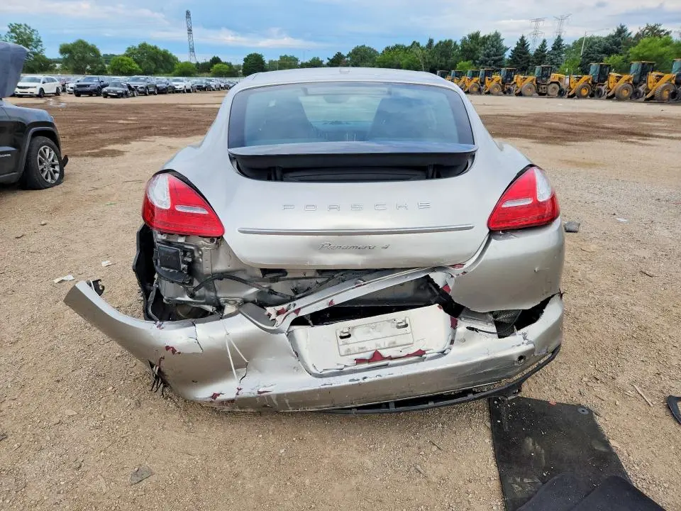 2013 PORSCHE PANAMERA 2/4  