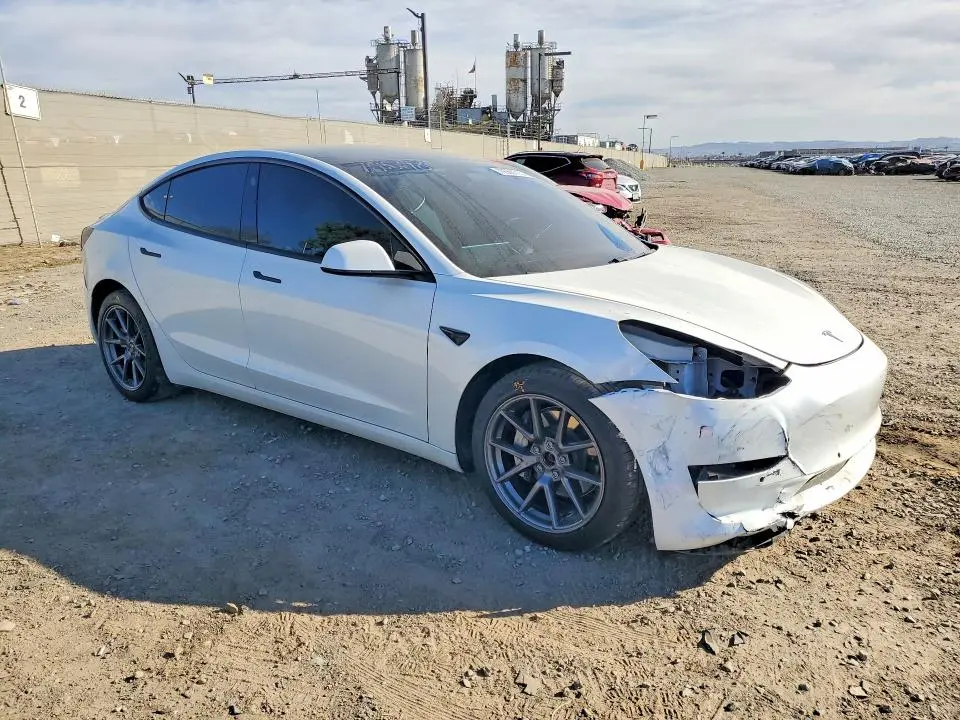 2021 TESLA MODEL 3   