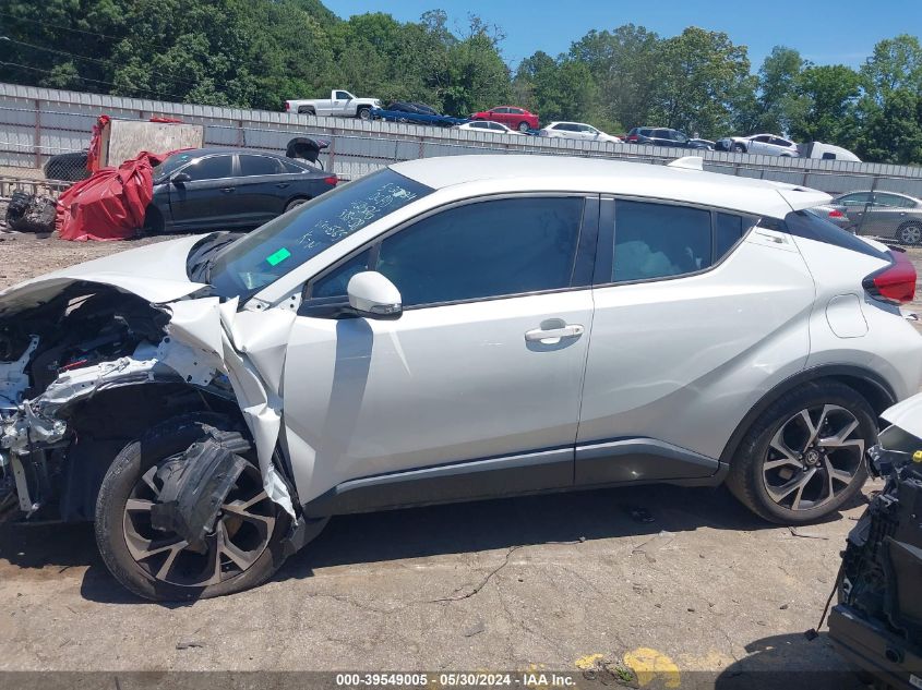 2021 TOYOTA C-HR XLE