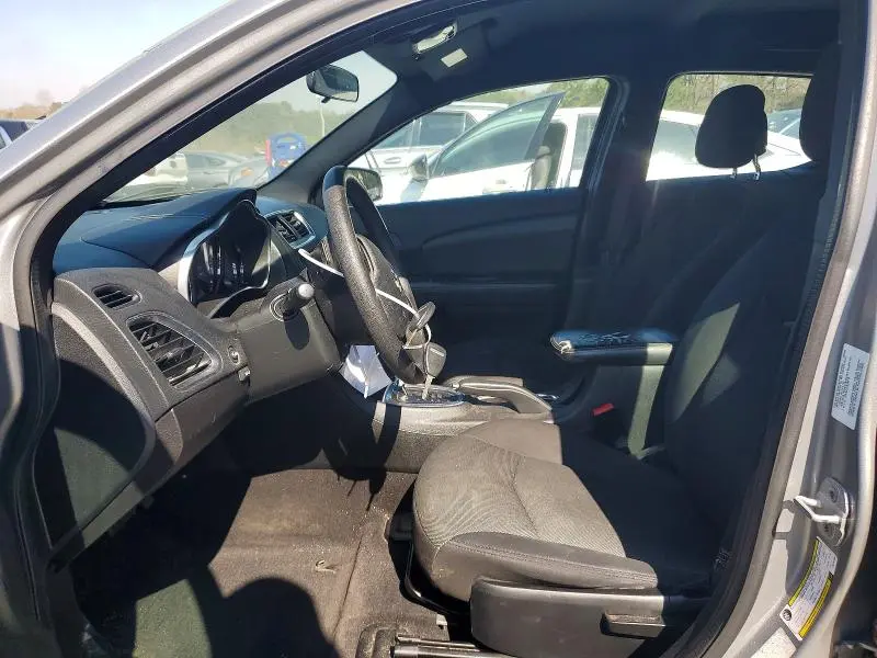 2013 DODGE AVENGER SE  