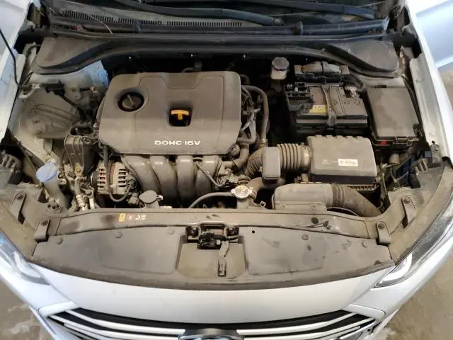 2017 HYUNDAI ELANTRA SE  
