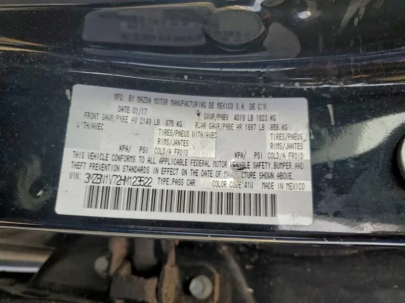 2017 MAZDA 3 TOURING  