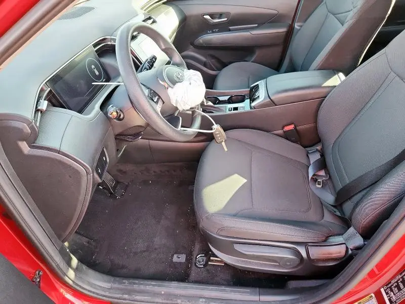 2024 HYUNDAI TUCSON SE  