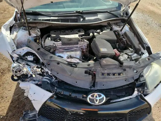 2016 TOYOTA CAMRY LE  