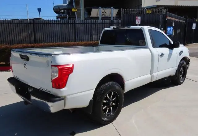 2017 NISSAN TITAN SV  
