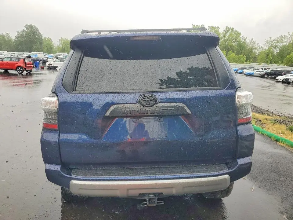 2021 TOYOTA 4RUNNER TRD OFF-ROAD  