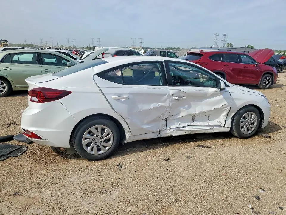 2019 HYUNDAI ELANTRA SE  