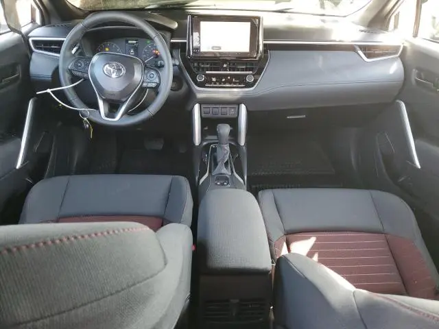 2025 TOYOTA COROLLA CROSS SE  