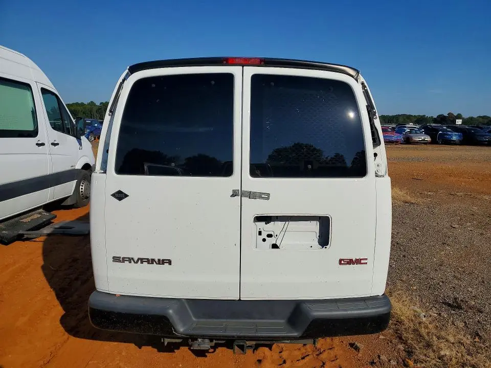 2020 GMC SAVANA G3500 LS  