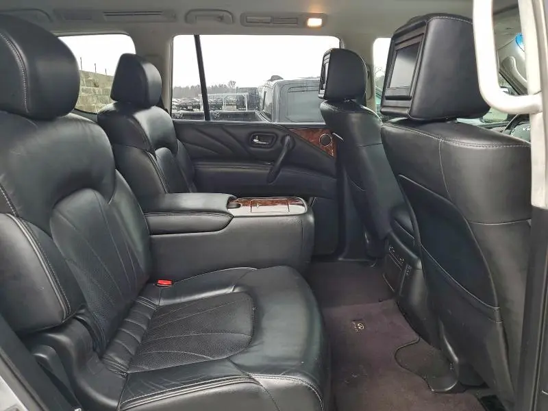 2016 INFINITI QX80   