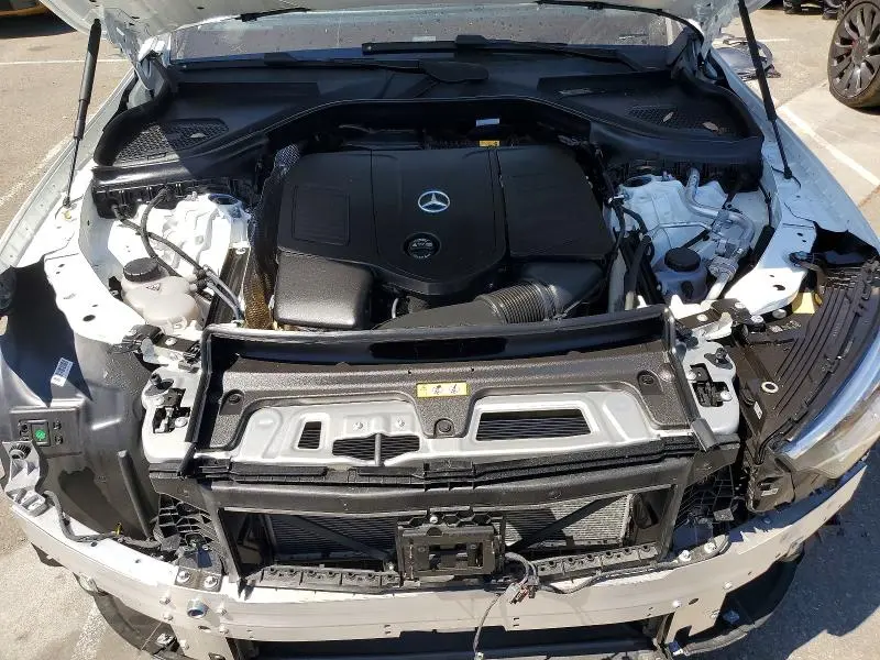2026 MERCEDES-BENZ GLC 300  