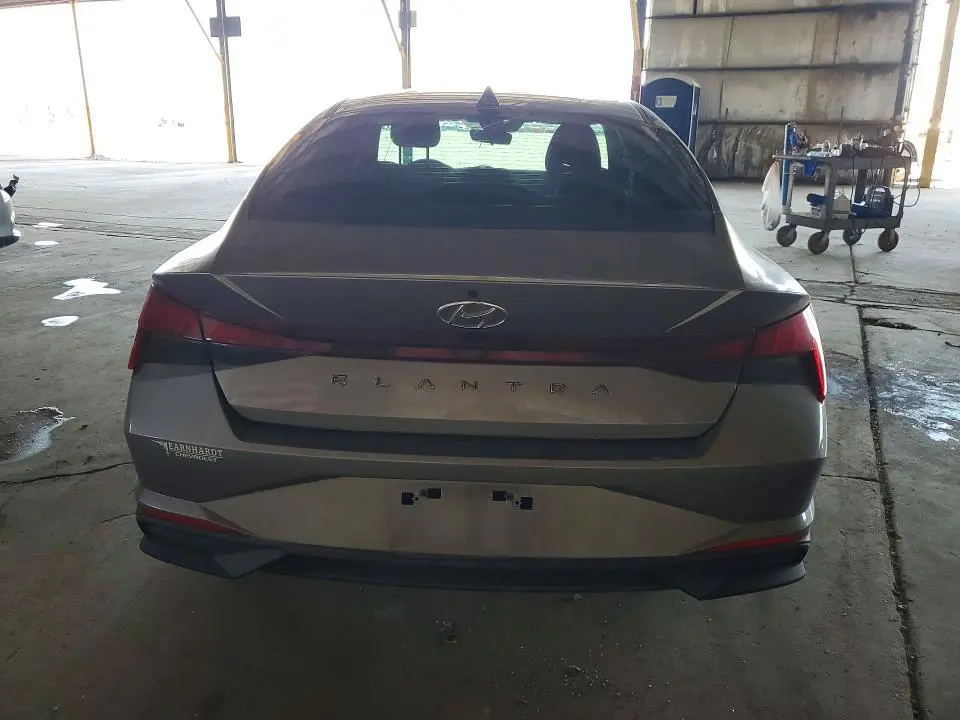 2021 HYUNDAI ELANTRA SEL  