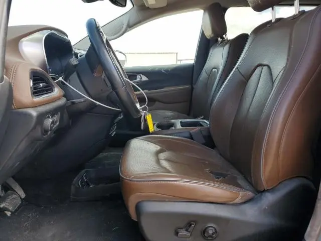 2017 CHRYSLER PACIFICA LIMITED  